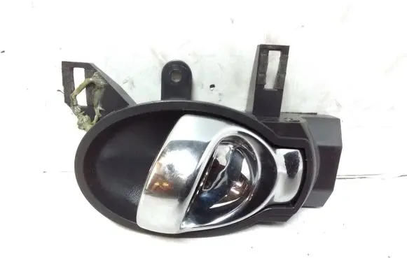 Nissan Juke I F15 Rear door interior handle