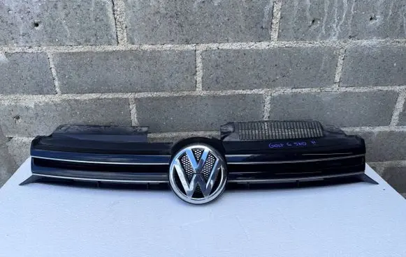 Volkswagen Golf VI Front grill 5K0853653