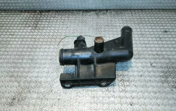 Volkswagen Crafter Engine coolant pipe/hose 076121085A
