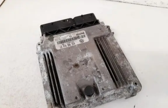 Volkswagen PASSAT B6 Engine control unit/module 03g906016et edc16i1