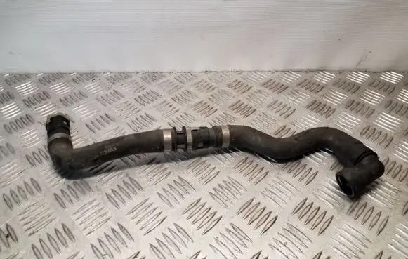 Volvo V40 Engine coolant pipe/hose 31319843