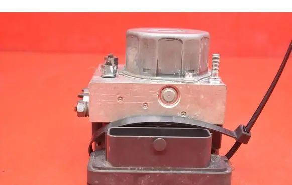 Renault Clio I ABS Pump 476600188R