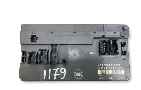 Mercedes-Benz Vito Viano W639 Comfort/convenience module 6399000800