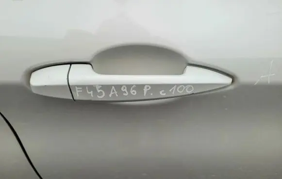 BMW 2 F45 Front door handle cover