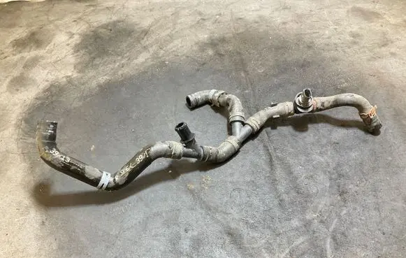 Audi A3 8Y Engine coolant pipe/hose 5Q0121087L 3020674 5Q0121087