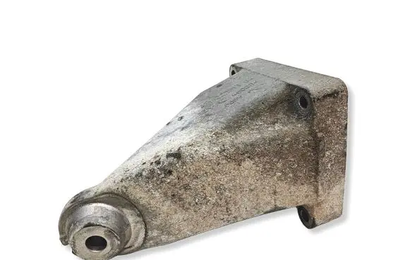 Mercedes-Benz SLK R171 Engine mounting bracket A2712231304 46000