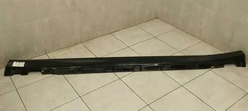 Mercedes-Benz R W251 Side skirt rear trim A2516980454