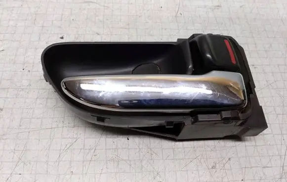 Subaru Legacy Front door interior handle