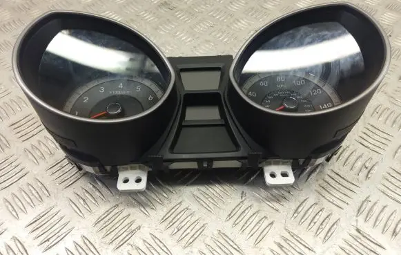 Hyundai i30 Speedometer (instrument cluster) 94003-A6274 1100281590P0