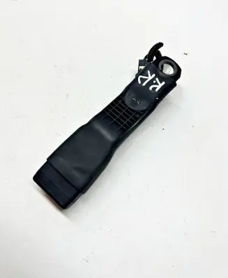 Toyota RAV 4 (XA40) Rear seatbelt buckle 