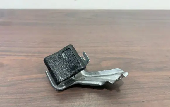 Subaru Forester SK Engine bonnet (hood) release handle