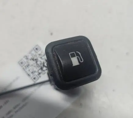 Volkswagen Golf IV Fuel tank opening switch 3B0959833A