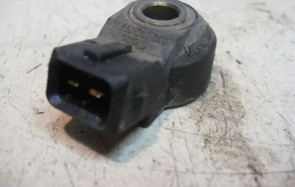 Audi A3 S3 8L Detonation knock sensor BOSCH0261231045 VW030905377A