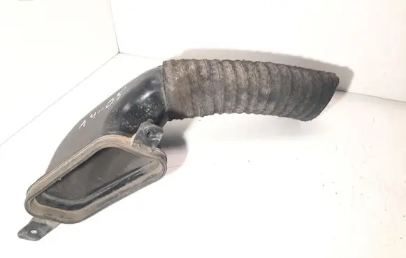 Audi A4 S4 B7 8E 8H Air intake duct part 8E0129604