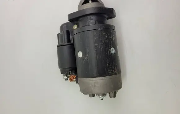 Mercedes-Benz Vito Viano W638 Starter motor A0031512201