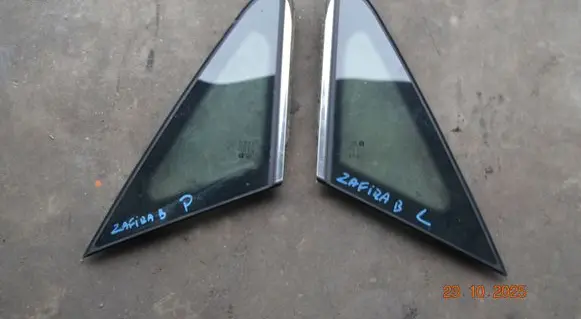 Opel Zafira B Front vent window/glass (coupe) DOT24AS2M19 E000255 43R007951
