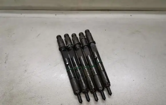 Audi A6 S6 C5 4B Fuel injectors set 059130201E 0432133836