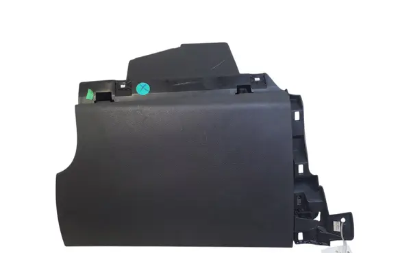Glove box