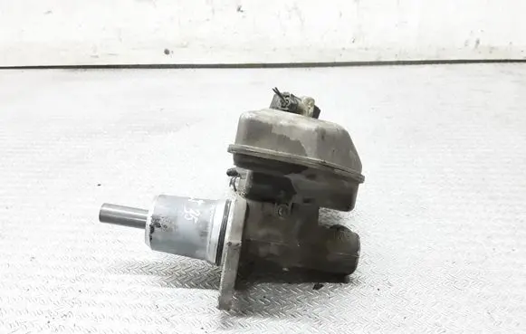 Volkswagen II LT Master brake cylinder A0024314502