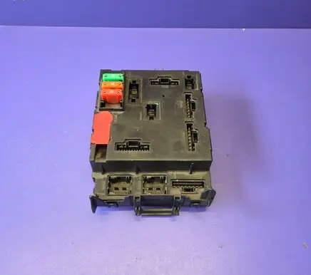 Smart ForTwo II Fuse module A4519006801 A4519026300 5WK45148AP