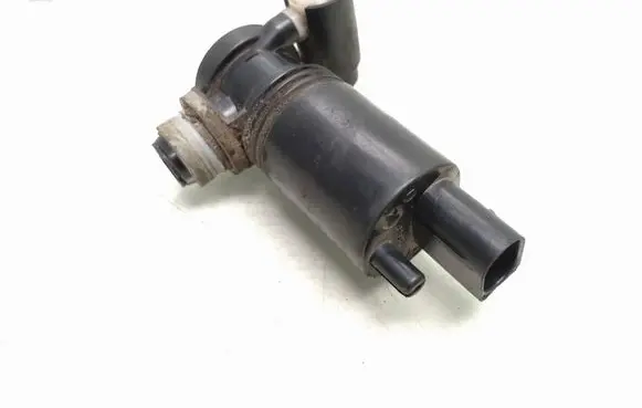 Volvo XC60 Windscreen/windshield washer pump 1024928