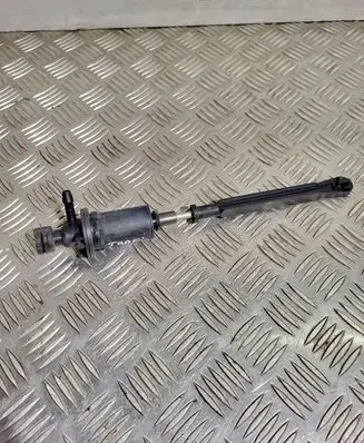 Renault Trafic II (X83) Clutch master cylinder 6284600736