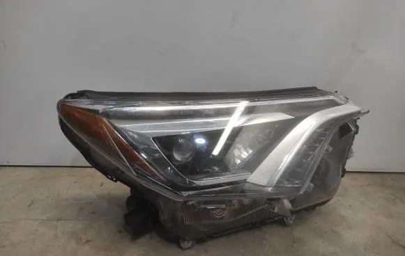 Toyota RAV 4 (XA40) Headlight/headlamp