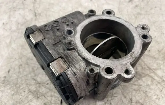 Mercedes-Benz E W211 Throttle valve A6420900270