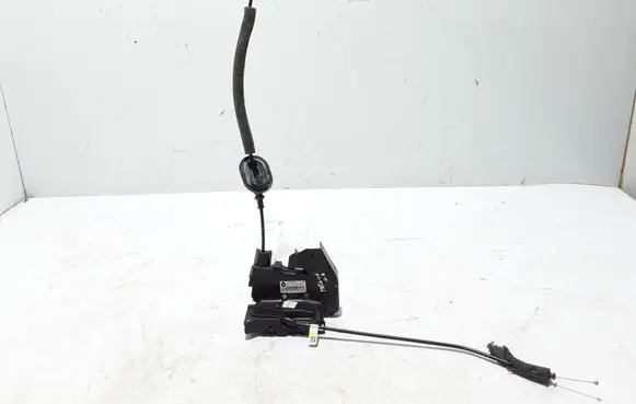 Renault Megane IV Rear door lock 825032022R