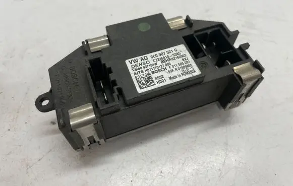 Audi A4 S4 B8 8K Heater blower fan relay 3C0907521G