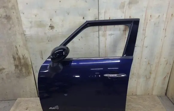 Mini Cooper Countryman R60 Front door 