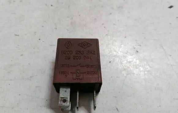 Renault Clio II Other relay 8200263342