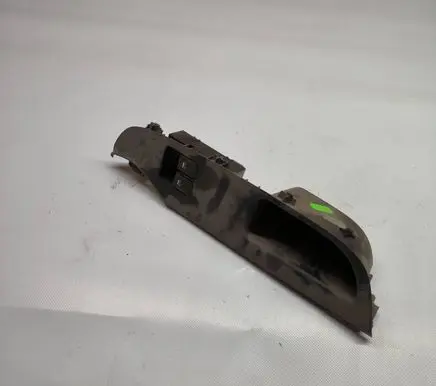 KIA Ceed Electric window control switch 93570A2800 49D49P1000 82740A2020