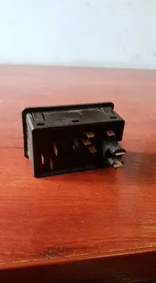 BMW 7 E32 Fog light switch 1369946