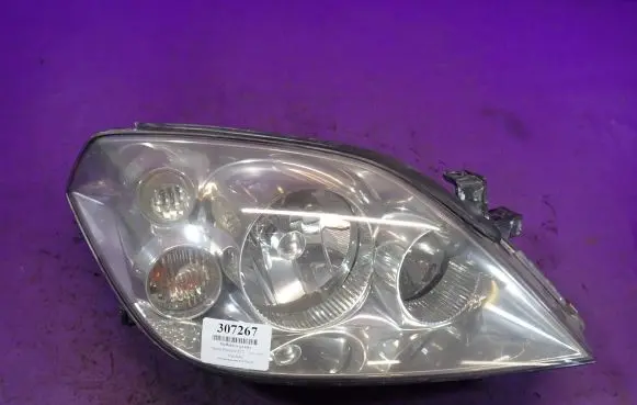 Nissan Primera Headlight/headlamp 237598