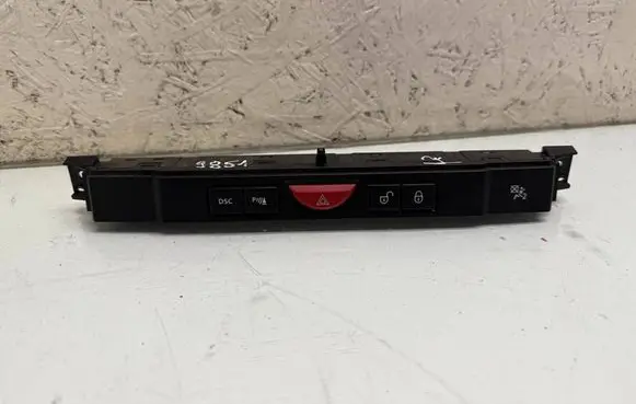 Land Rover Range Rover Sport L320 Hazard light switch 8H3213D734BA YUL501360