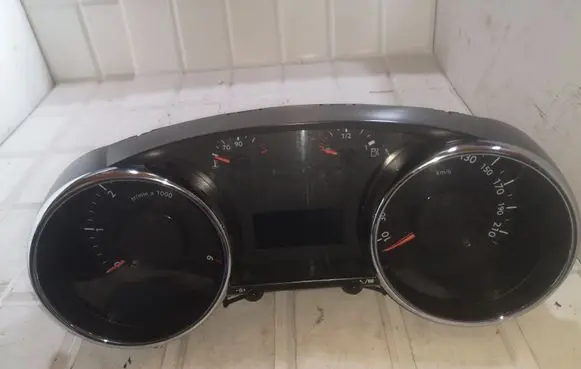 Peugeot 5008 Speedometer (instrument cluster) 9666174980 69189230U