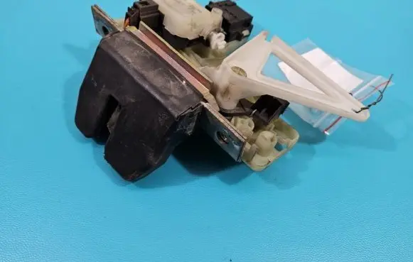 Volvo V70 Tailgate/trunk/boot lock/catch/latch IMPRK1365059