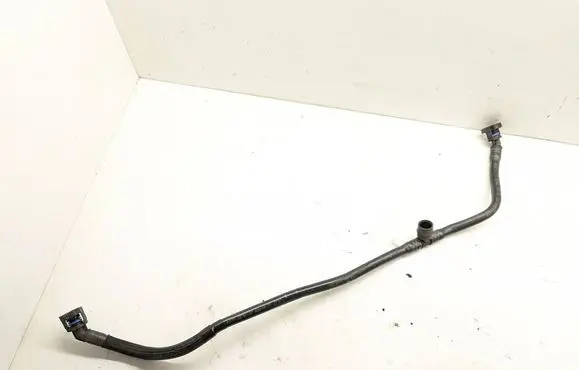 BMW 5 G30 G31 G38 Breather hose/pipe 8601849