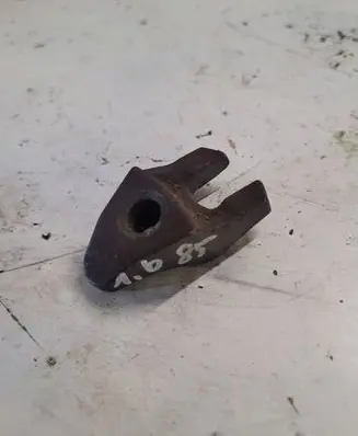 Citroen C4 Grand Picasso Fuel Injector clamp holder