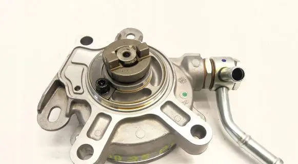 Mazda CX-5 II Vacuum pump PE0718G00A