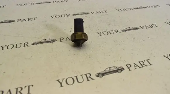 BMW 5 E60 E61 Air conditioning (A/C) pressure sensor 8370623