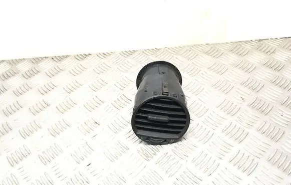 Volkswagen Caddy Dash center air vent grill 2K0819703B 3VEX7039AA