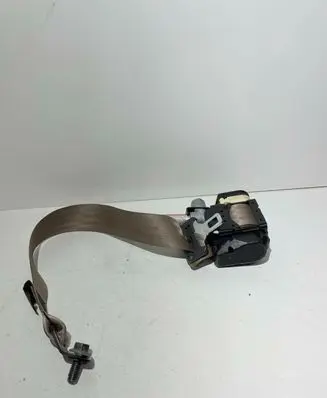 Volvo S80 Middle seatbelt (rear) 39965843