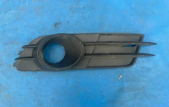Audi A6 S6 C7 4G Front fog light trim/grill 4G0807682H