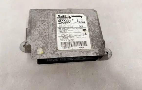 Renault Megane II Airbag control unit/module 8200246182