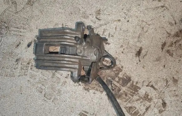 Rear brake caliper