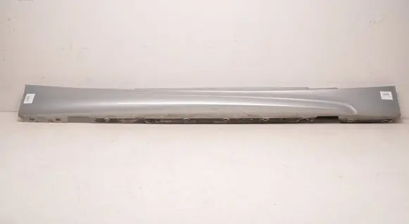 BMW 1 E81 E87 Front sill (body part) 8044664