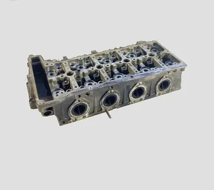 BMW 1 E81 E87 Engine head 7797678