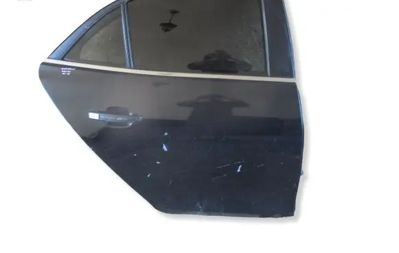 Chevrolet Malibu Rear door 